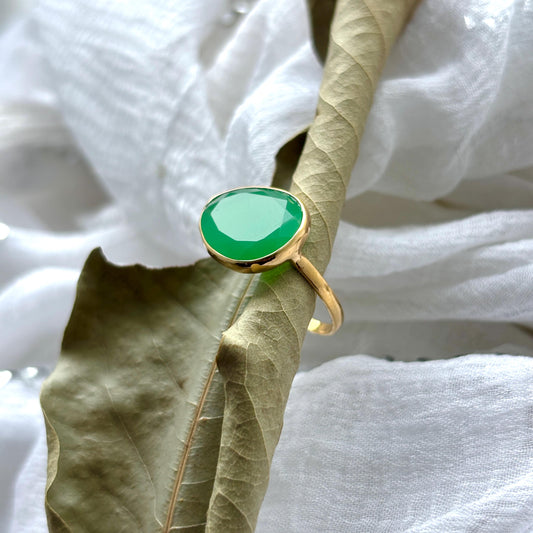 18K Solid Gold Ring with Rose Cut Chrysoprase | Handmade Gemstone Statement Ring | Minimalist Green Gem Ring | Gold Ring Gift for Her