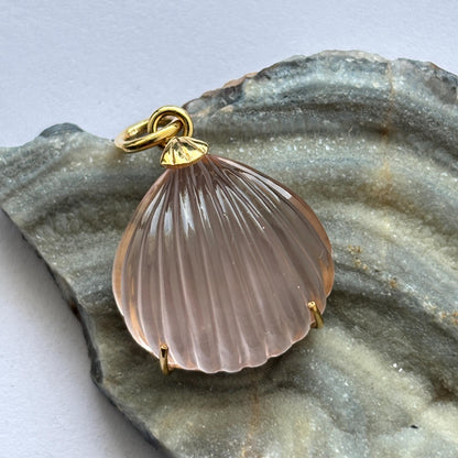 Hand Carved Shell Pendant in Natural Amethyst, Rose quartz, Amazonite 14k Solid Gold Jewellery, Handcut In Premium Quality Gemstones